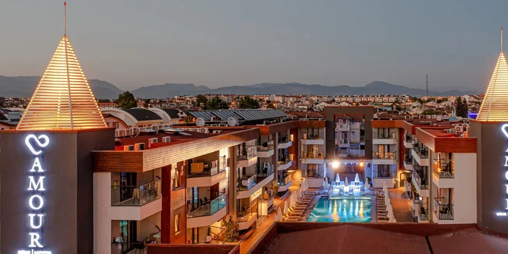 Turecko all inclusive včetně letenky: hotel Side Amour**** v centru letoviska, shuttle bus na pláž