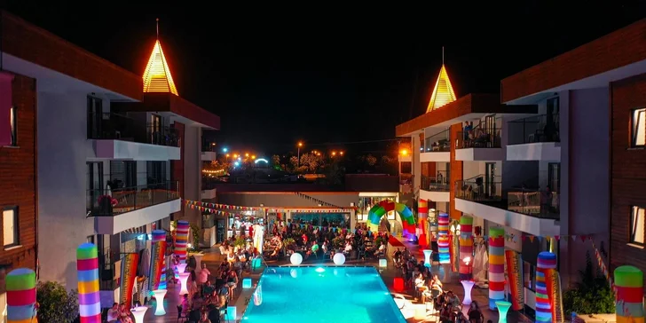 Turecko all inclusive včetně letenky: hotel Side Amour**** v centru letoviska, shuttle bus na pláž