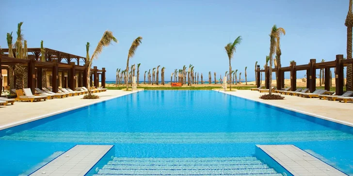 All inclusive dovolená v Egyptě: hotel Gemma Resort****+ přímo u pláže, s bazény a animačním programem