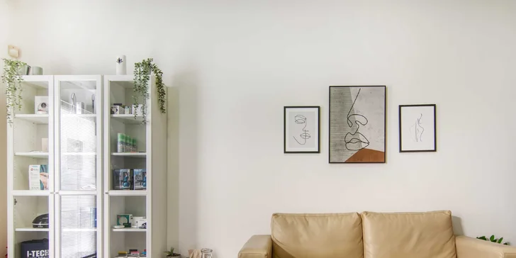Ošetření mykózy na nehtech rukou nebo nohou výkonným laserem