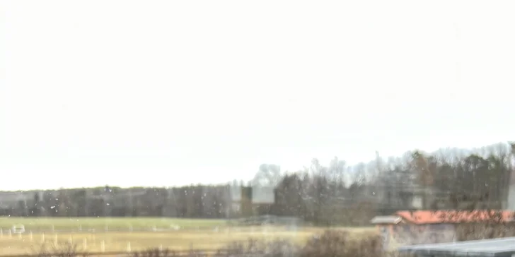 Burger menu pro 1 nebo 2 osoby: vegetariánský či hovězí burger, chipsy a dezert nebo pivo