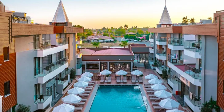 Turecko all inclusive včetně letenky: hotel Side Amour**** v centru letoviska, shuttle bus na pláž