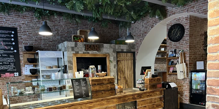Otevřený voucher do Freší na pěší: 300 nebo 600 Kč na saláty, poke, těstoviny i skvělé snídaně