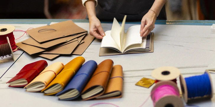 Brašnářství Tlustý: prohlídka manufaktury i workshop pout, diáře či opasku