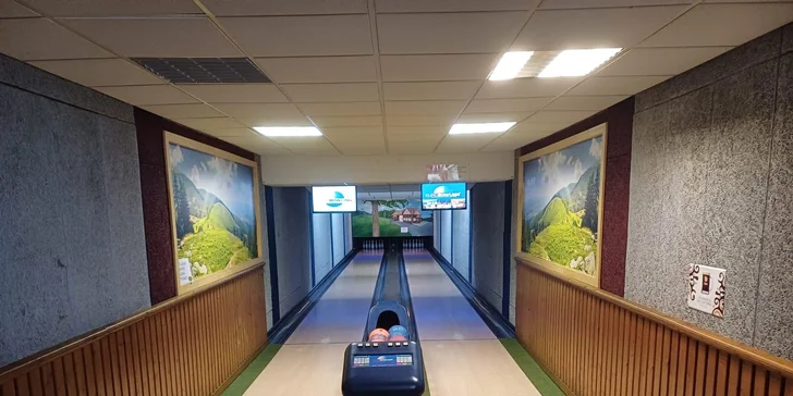 1 hodina bowlingu až pro 6 lidí: čtveřice drah na výběr