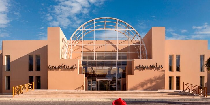Dovolená v Egyptě: 4* hotel na pláži v oblasti Hurghady, bazén, all inclusive i letenky
