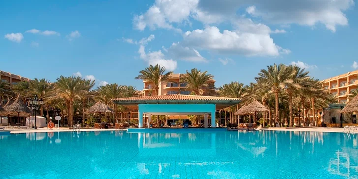 Dovolená v Egyptě: 4* hotel Siva Grand Beach na pláži v oblasti Hurghady, all inclusive i letenky