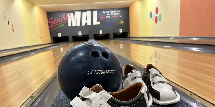 1 nebo 2 hodiny bowlingu až pro 4 hráče v centru Českých Budějovic