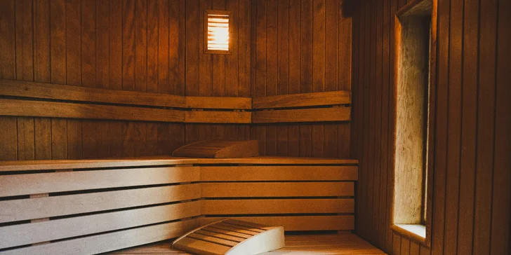Relaxační pobyt v Rakousku: plná penze, termální bazény i vstup do skanzenu
