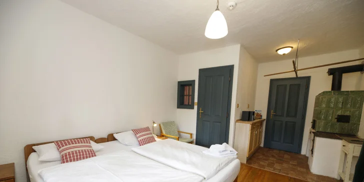 Léto v srdci Šumavy: krásný hotel s polopenzí a bazénem
