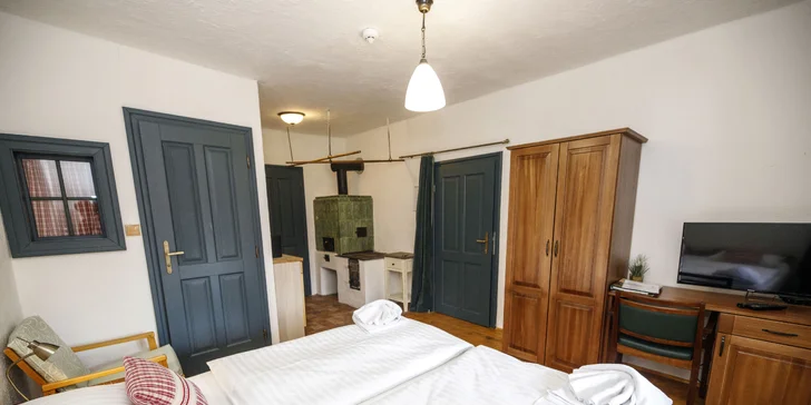 Léto v srdci Šumavy: krásný hotel s polopenzí a bazénem