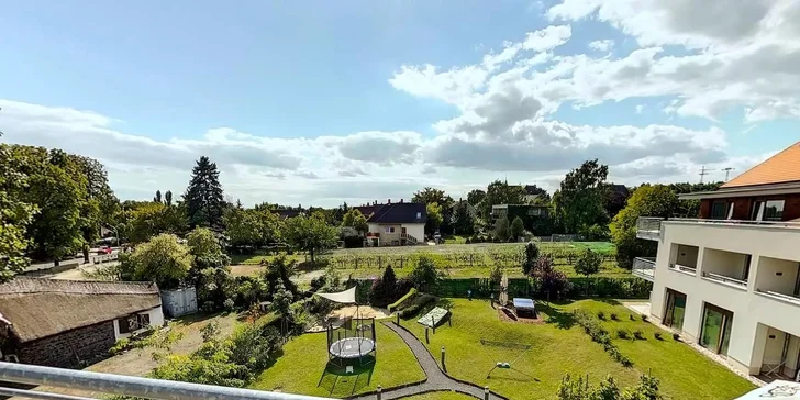 Pobyt pro požitkáře u Balatonu: ochutnávka vína, designové ubytování i neomezený wellness