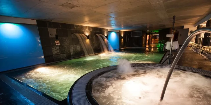 Pobyt pro požitkáře u Balatonu: ochutnávka vína, designové ubytování i neomezený wellness