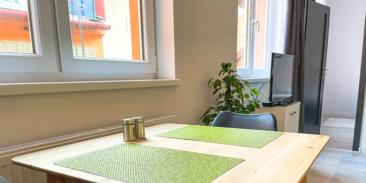 Pobyt v moderním apartmánu v historickém centru Košic i balíček se vstupem do wellness