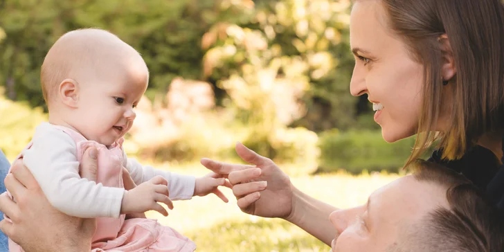 Exteriérové focení: těhotenské, rodinné, portrétní, newborn, dětí i zvířat