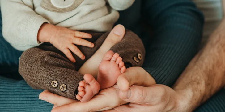 Rodinné či new born focení v ateliéru v boho stylu: 8 upravených snímků