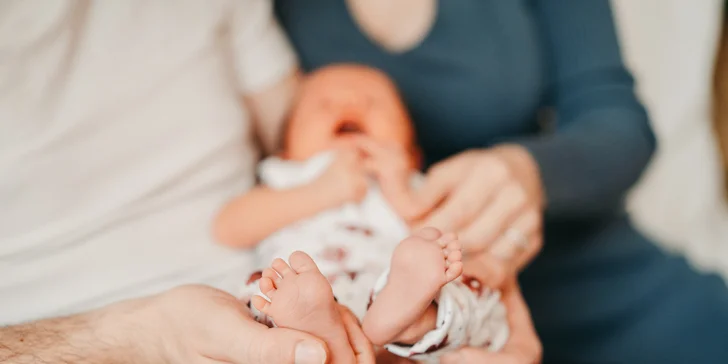 Rodinné či new born focení v ateliéru v boho stylu: 8 upravených snímků