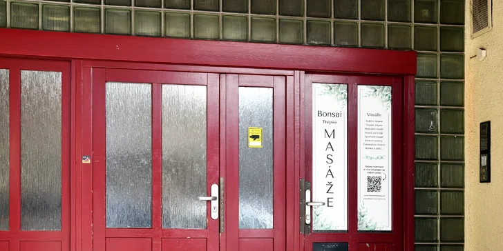 30–120min. prémiové masáže dle výběru: lávové kameny i bylinná masáž