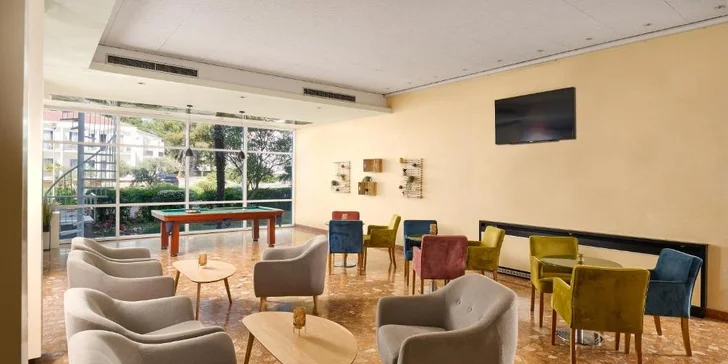 Dovolená v chorvatských Vodicích: Depandance Imperial Green 3* ubytování vč. polopenze a dopravy busem