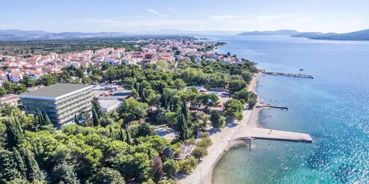 Dovolená v chorvatských Vodicích: Depandance Imperial Green 3* ubytování vč. polopenze a dopravy busem