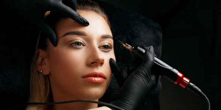 Obočí bez starostí: Permanentní make-up obočí pudrovou metodou