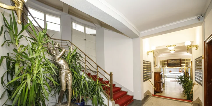 4* hotel na Starém Městě: snídaně v ceně a Karlův most za rohem