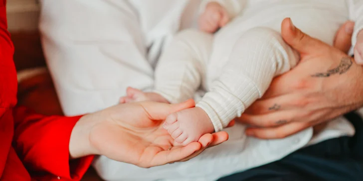 Rodinné či new born focení v ateliéru v boho stylu: 8 upravených snímků