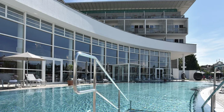 Burgenlandsko: pobyt ve 4* wellness hotelu, plná penze, vstup do skanzenu i slevy na spa