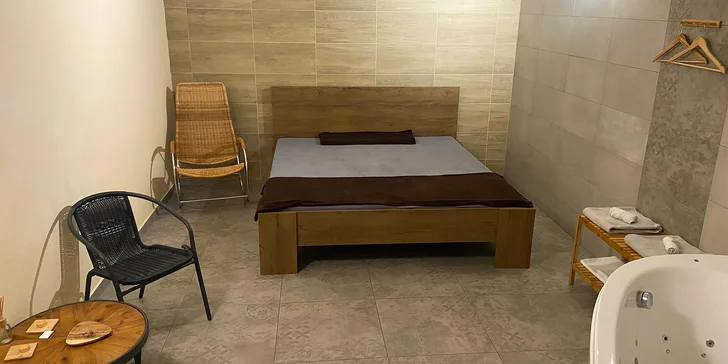 Privátní wellness s vířivou vanou a odpočinkovou místností: 1,5-2 hod.