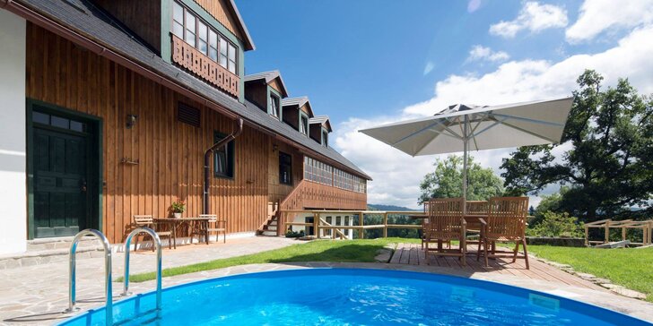 Léto v srdci Šumavy: krásný hotel s polopenzí a bazénem