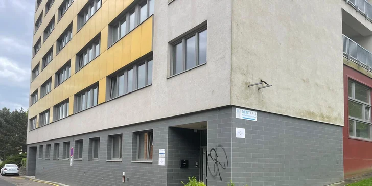 Klasický střih nebo střih strojkem, úprava vousů i kompletní balíčky