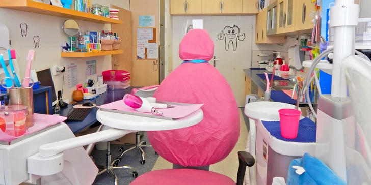 Vstupní vyšetření na dentální hygieně pro děti do 10 let i dospělé nebo domácí bělení