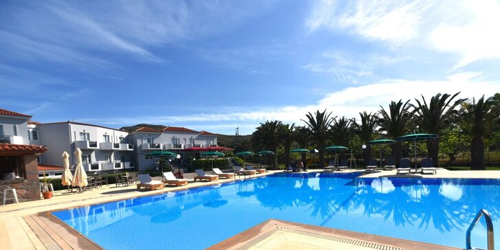 All inclusive dovolená na ostrově Lesbos: Hotel Bella Vista**** s bazénem a hned u pláže