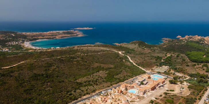 Dovolená na Sardinii: 4* hotel Red Sun Village, all inclusive, bazén i letenky
