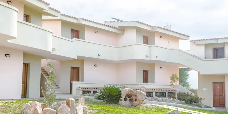 Letecky na Sardinii: 8 dní ve 4* hotelu Baia delle Mimose s all inclusive