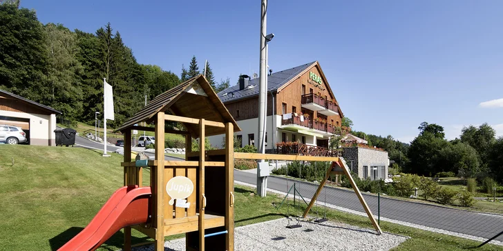 4* hotel v Ludvíkově v oblasti CHKO Jeseníky: snídaně, bazén i možnost vířivky