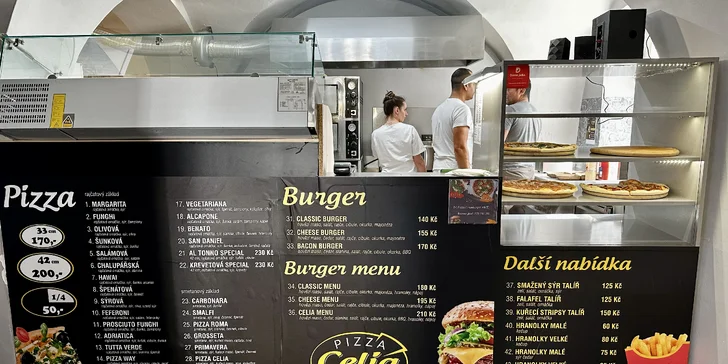 Otevřené vouchery v hodnotě 300-1000 Kč na sortiment podniku Celia pizza&burger