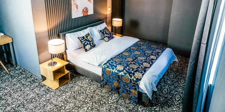 Pobyt v butikovém hotelu kousek od parku a léčivých pramenů: snídaně, bazén i privátní wellness