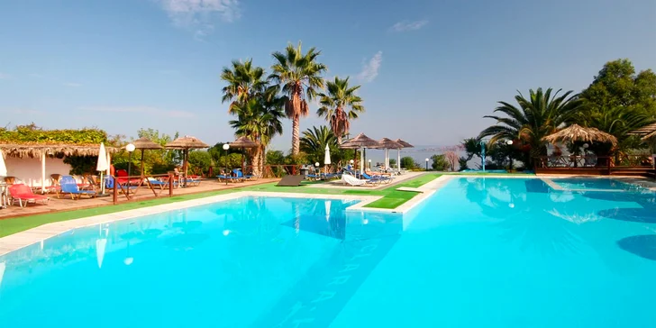 Letecký zájezd na řecký ostrov Lesbos: hotel Clara*** s all inclusive, 100 m od pláže a s bazénem
