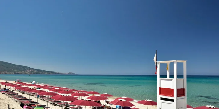 Sardinie s plnou penzí: Hotel Bellevue Resort Sardinia**** u písčité pláže, letenky i transfery v ceně
