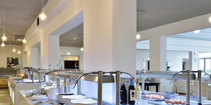 Sardinie s plnou penzí: Hotel Bellevue Resort Sardinia**** u písčité pláže, letenky i transfery v ceně