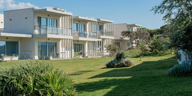 Sardinie s plnou penzí: Hotel Bellevue Resort Sardinia**** u písčité pláže, letenky i transfery v ceně