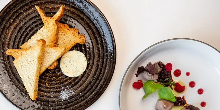 6chodové francouzské menu pro 2 osoby: maso i mořské plody, kuchař s michelinskou praxí