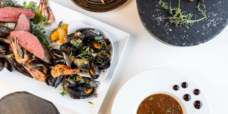 6chodové francouzské menu pro 2 osoby: maso i mořské plody, kuchař s michelinskou praxí