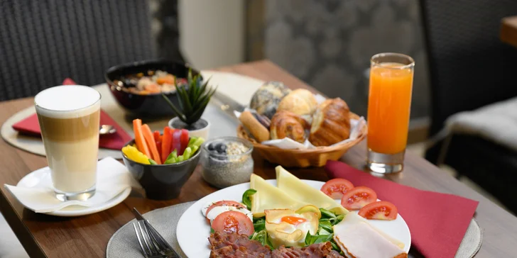 Vyrazte objevovat Budapešť: skvělý 4* hotel v historickém centru se snídaní