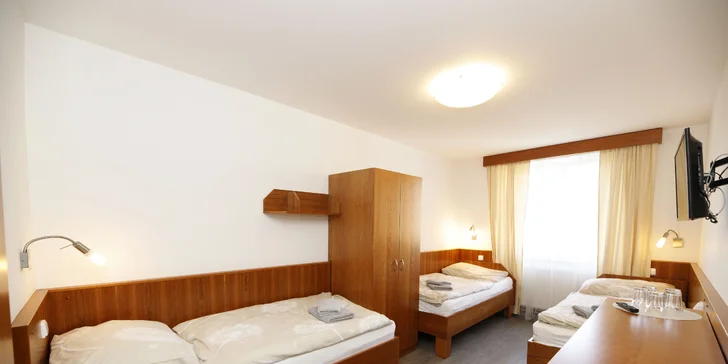 Oddech na Plzeňsku: nově zrekonstruovaný hotel, polopenze i vířivka na pokoji
