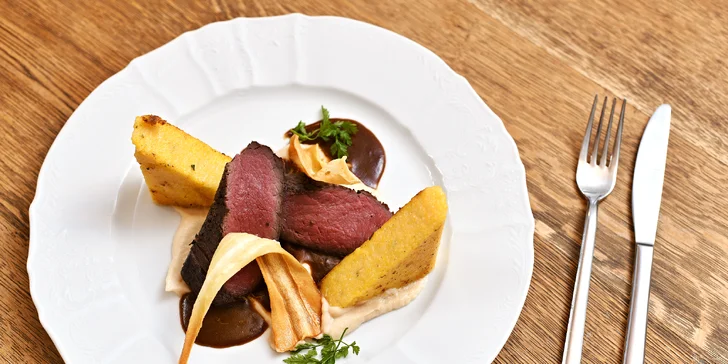 Dárkové vouchery do zámecké restaurace Chateau Ctěnice, platí na jídlo i nápoje