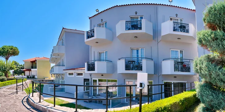 All inclusive dovolená na ostrově Lesbos: Hotel Bella Vista**** s bazénem a hned u pláže