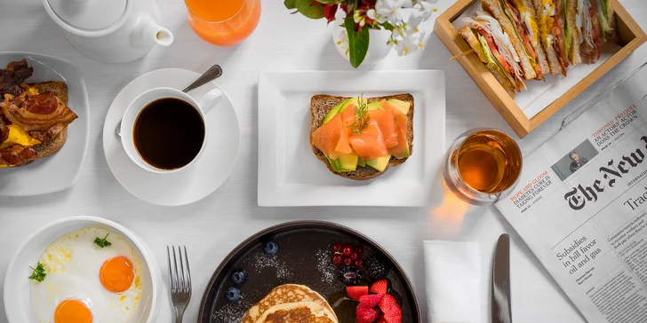 5* Grand Hotel Rimini: poloha hned u pláže, bazén, italské snídaně a úžasná atmosféra