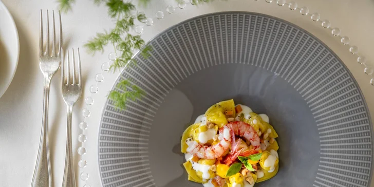 5* Grand Hotel Rimini: poloha hned u pláže, bazén, italské snídaně a úžasná atmosféra